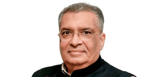 શ્રી લોહાણા મહાપરિષદના પ્રમુખ શ્રી સતિષભાઈ વિઠ્ઠલાણી દ્વારા નાલાસોપારા ખાતે આવેલ રઘુકુળ નગરની પ્રોપર્ટીને રીડેવલપમેન્ટ કરવા માટે મીટિંગ