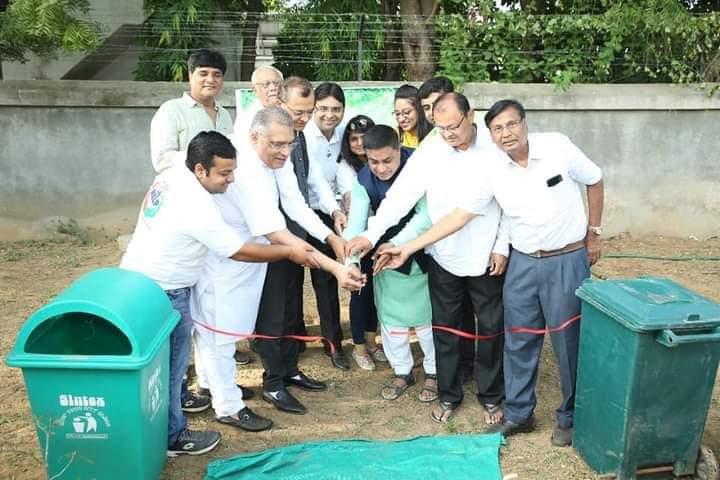 શ્રી લોહાણા મહાપરિષદ પ્રમુખશ્રી સતિષભાઇ વિઠલાણી, વરિષ્ઠ ઉપપ્રમુખ શ્રી ધર્મેશભાઈ હરિયાણી, પર્યાવરણ સમિતિ અધ્યક્ષ શ્રી કિરીટભાઈ ભિમાણી તથા અન્ય મહાનુભાવો ના હસ્તે અમદાવાદ ખાતે સ્વતંત્રતા દિવસ નિમિત્તે E-Waste Freedom Drive લોંચ કરવામાં આવ્યું